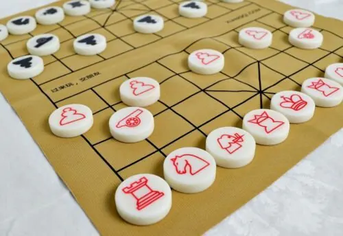 xiangqi-set-angle.jpeg