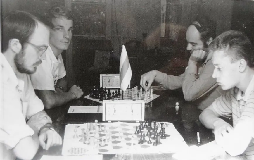 A young Korchitskij giving his best at Hexachess