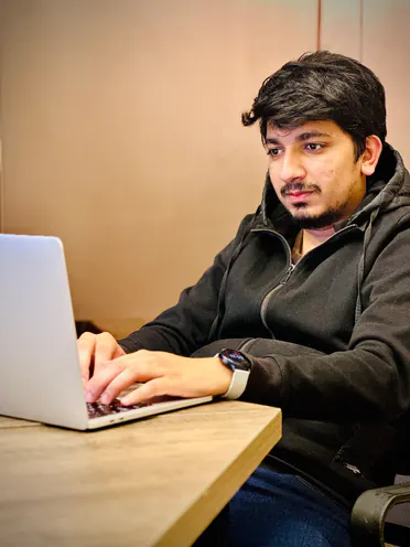 Khurram Mehmood 肖像
